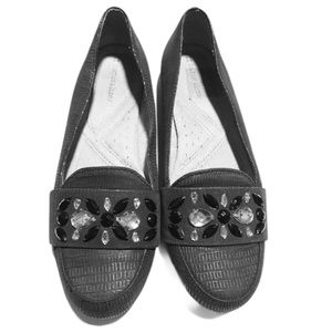 Naturalizer Embellished Loafers. Size 7.5